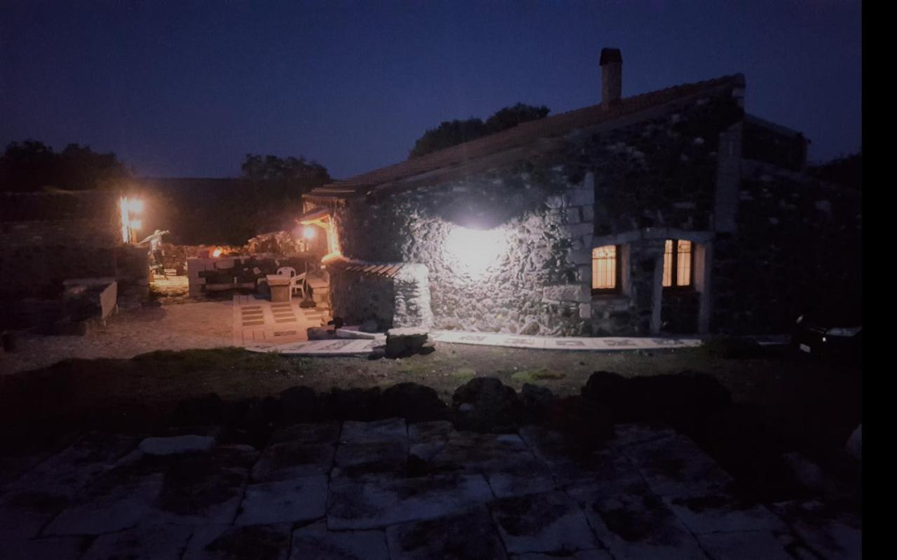 Su Montiju De Sa Falada Manna Cheremule Kültér fotó
